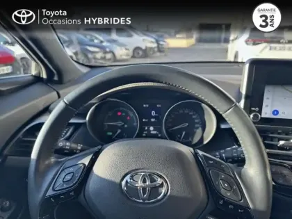 Photo 12 Toyota C-HR  122h Distinctive 2WD E-CVT MY22