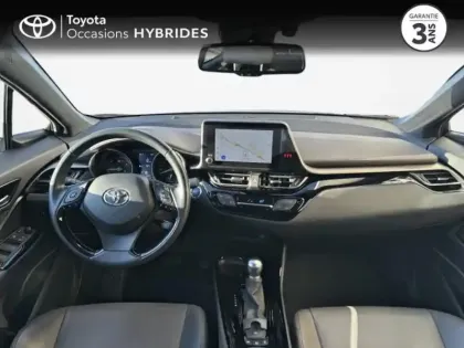 Photo 7 Toyota C-HR  122h Distinctive 2WD E-CVT MY22