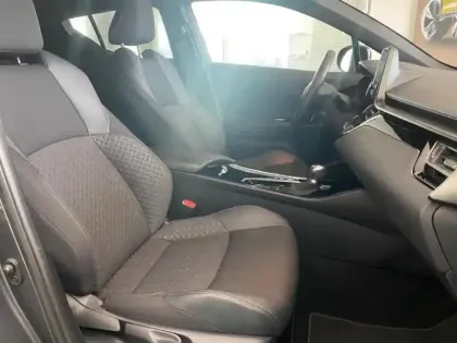 Photo 13 Toyota C-HR  1.8 Hybride 122ch Design Ultimate E-CVT