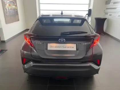 Photo 7 Toyota C-HR  1.8 Hybride 122ch Design Ultimate E-CVT