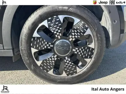 Photo 10 Fiat 600  1.2 Hybrid 100ch La Prima DCT6