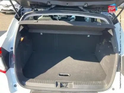 Photo 13 Renault Captur  1.6 E-Tech hybride 145ch Intens -21