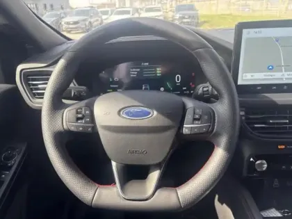 Photo 7 Ford Kuga  2.5 Duratec 180ch Hybrid FlexiFuel ST-Line Powershift