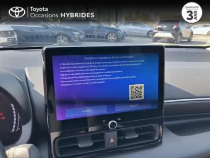 Photo 11 Toyota Yaris  116h Design 5p MC24