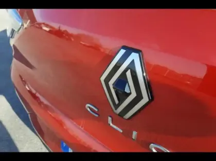 Photo 13 Renault Clio  1.0 TCe 90ch Techno - 24