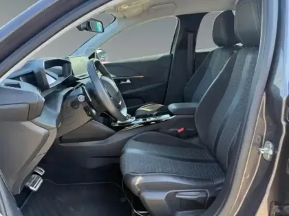 Photo 8 Peugeot 208  1.2 PureTech 100ch S&S Roadtrip EAT8