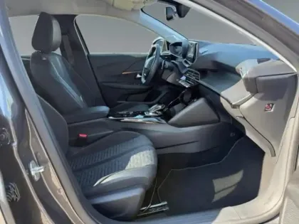 Photo 14 Peugeot 208  1.2 PureTech 100ch S&S Roadtrip EAT8