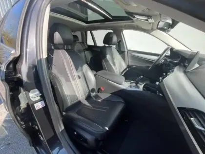 Photo 11 BMW Serie 5 Série 5 Touring 530eA xDrive 292ch Business Design Steptronic 10cv