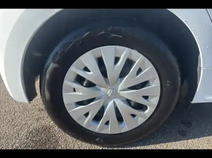 Photo 12 Toyota Yaris  116h Dynamic 5p MC24