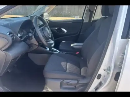 Photo 9 Toyota Yaris  116h Dynamic 5p MC24