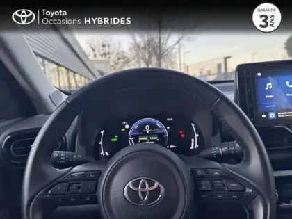 Photo 12 Toyota Yaris  116h Dynamic 5p MC24