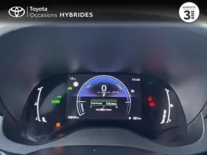 Photo 13 Toyota Yaris  116h Dynamic 5p MC24