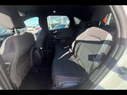 Photo 10 Ford Kuga Gén. III Ph1 ST-Line Business 5