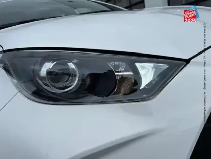 Photo 12 Toyota Yaris  116h Dynamic 5p MC24