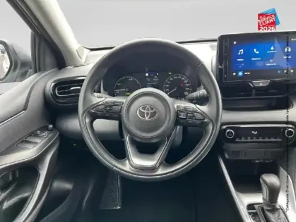 Photo 11 Toyota Yaris  116h Dynamic 5p MC24