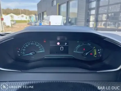 Photo 11 Peugeot 2008  1.2 Hybrid 145ch Style e-DCS6