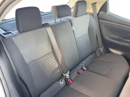 Photo 8 Toyota Yaris  120 VVT-i Dynamic 5p MY22