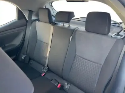 Photo 12 Toyota Yaris  120 VVT-i Dynamic 5p MY22