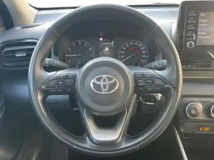 Photo 14 Toyota Yaris  120 VVT-i Dynamic 5p MY22