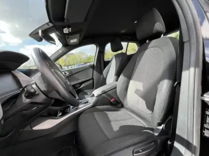 Photo 5 BMW Serie 1 Gén. III (F40) Ph1 Business Design 5