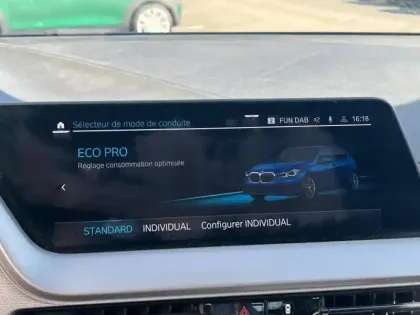 Photo 15 BMW Serie 1 Gén. III (F40) Ph1 Business Design 5