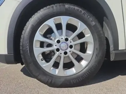 Photo 7 Mercedes GLA  180 d Intuition