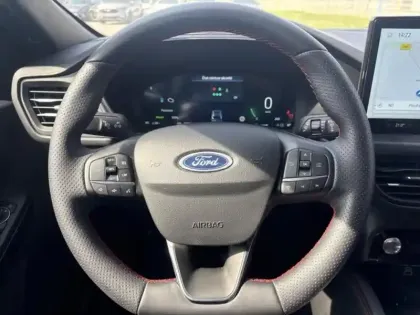 Photo 7 Ford Kuga  2.5 Duratec 180ch Hybrid FlexiFuel ST-Line Powershift