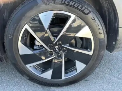 Photo 8 Opel Grandland  1.2 Turbo Hybrid 145ch GS e-DCT6