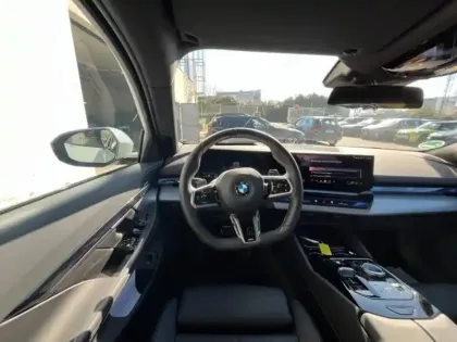 Photo 13 BMW Serie 5 Série 5 Touring 540dA 303ch M Sport xDrive