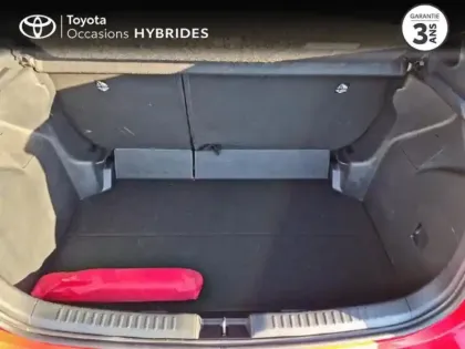 Photo 9 Toyota Yaris  116h Première 5p