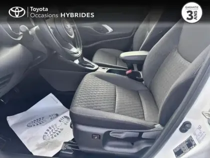 Photo 5 Toyota Yaris  116h Design 5p Pack Confort + Roue de secours