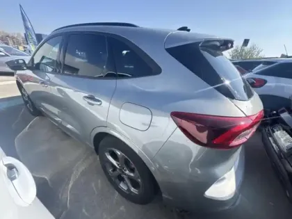 Photo 7 Ford Kuga  2.5 Duratec 180 ch Hybrid FlexiFuel ST-Line X Powershift