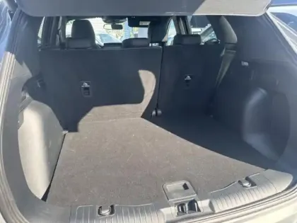 Photo 12 Ford Kuga  2.5 Duratec 180 ch Hybrid FlexiFuel ST-Line X Powershift