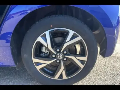 Photo 11 Toyota Yaris  116h Design 5p MC24