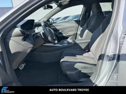 Photo 10 Peugeot 308  1.2 PureTech 130ch S&S GT EAT8