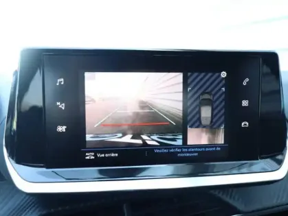 Photo 12 Peugeot 208  1.2 PureTech 100ch S&S Style