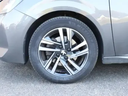 Photo 10 Peugeot 208  1.2 PureTech 100ch S&S Style