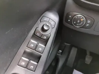 Photo 11 Ford Puma  1.0 Flexifuel 125ch S&S mHEV Titanium Design 2