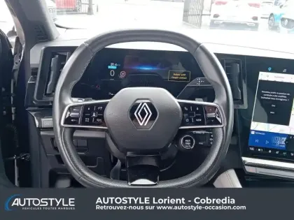 Photo 30 Renault Espace  1.2 E-Tech full hybrid 200ch Iconic 7 places - 24