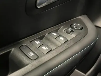 Photo 10 Peugeot 208  1.2 PureTech 100ch S&S Allure Pack 118g