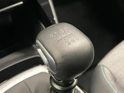 Photo 13 Peugeot 208  1.2 PureTech 100ch S&S Allure Pack 118g