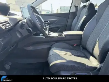 Photo 10 Peugeot 3008 Gén. II Ph1 Allure 5