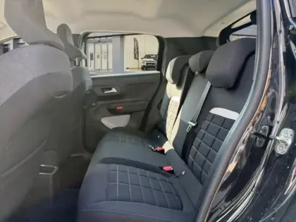 Photo 8 Citroën C3  1.2 Turbo 100ch PLUS