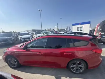 Photo 7 Ford Focus  SW 1.0 Flexifuel mHEV 125 ch ST-Line X