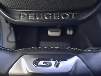 Photo 35 Peugeot 2008  Moteur électrique 136 ch