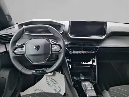 Photo 7 Peugeot 2008  Electrique 54 kWh 156 ch