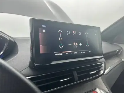 Photo 19 Peugeot 3008  Puretech 130ch S&S EAT8