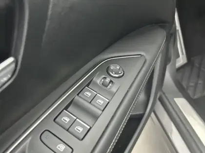 Photo 17 Peugeot 3008  Puretech 130ch S&S EAT8