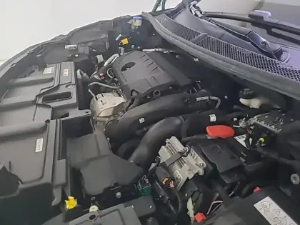 Photo 14 Peugeot 3008  Hybrid 225 e-EAT8