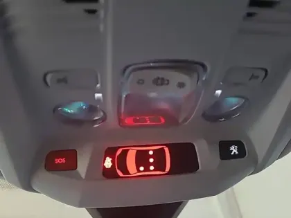 Photo 26 Peugeot 3008  Hybrid 225 e-EAT8